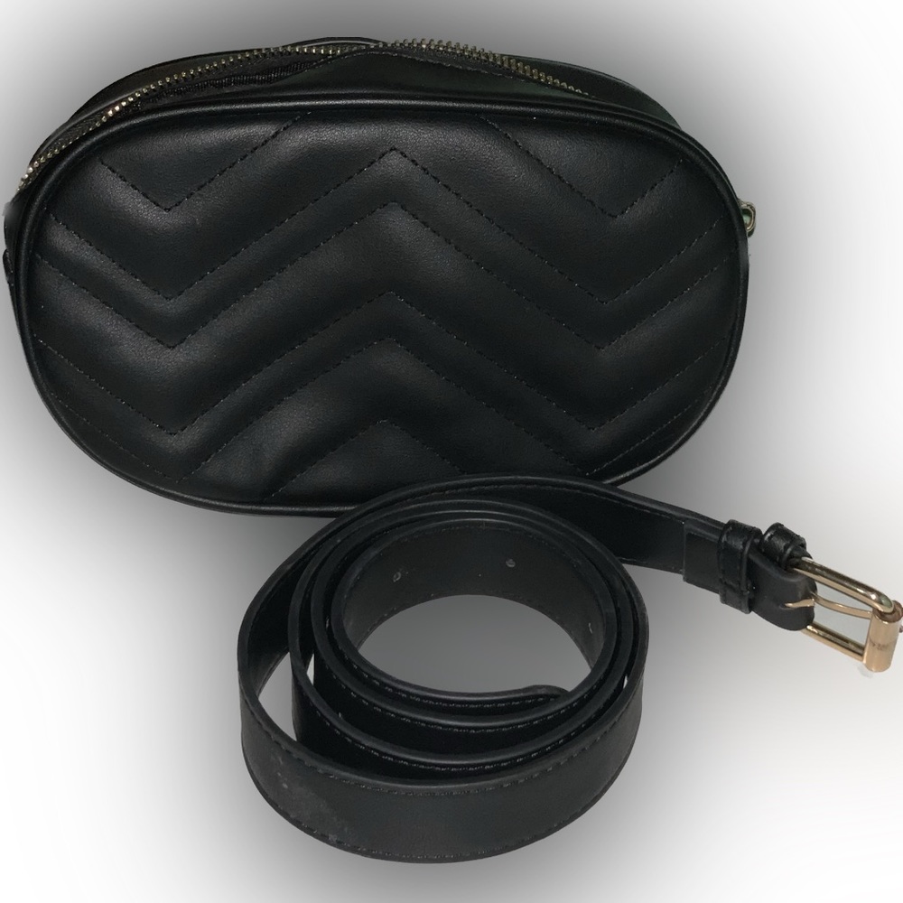NWOT Black Belt Bag